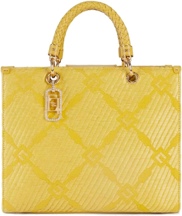 Tote bag Elisabetta Franchi gialla con charms in uso reale su scrivania ufficio