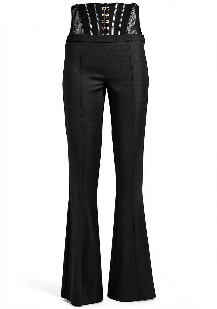 'Pantalone Elisabetta Franchi Nero indossato in un ambiente elegante'